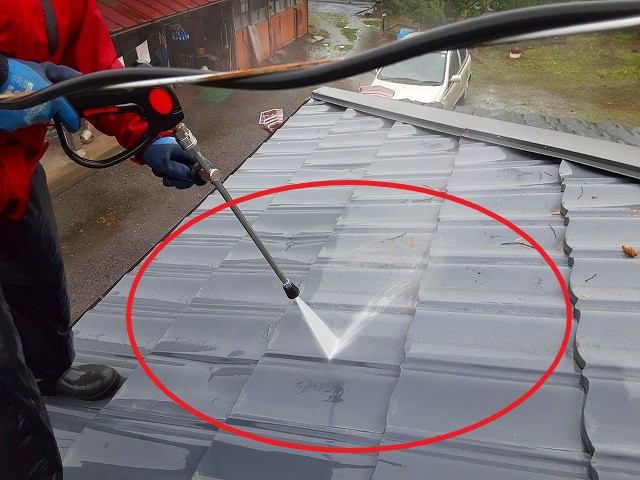 屋根板金の高圧洗浄